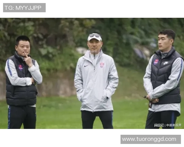 聚焦重庆足球队个人能力提升与团队协作的完美结合探讨